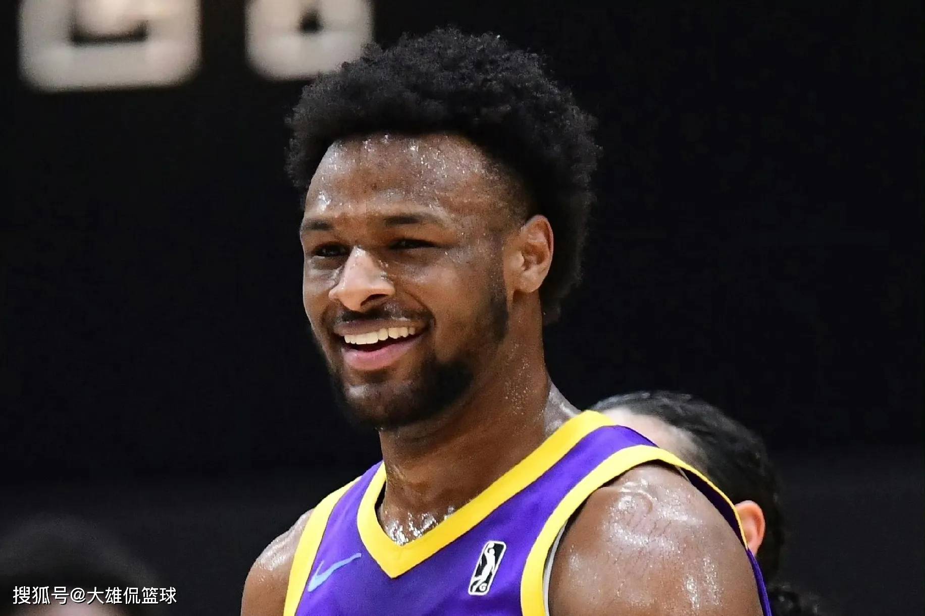 包含澳大利亚队教练压力巨大！，詹姆斯遭遇三持续失利热度持续攀升的词条